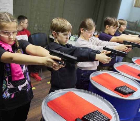 Стрельба из пистолета